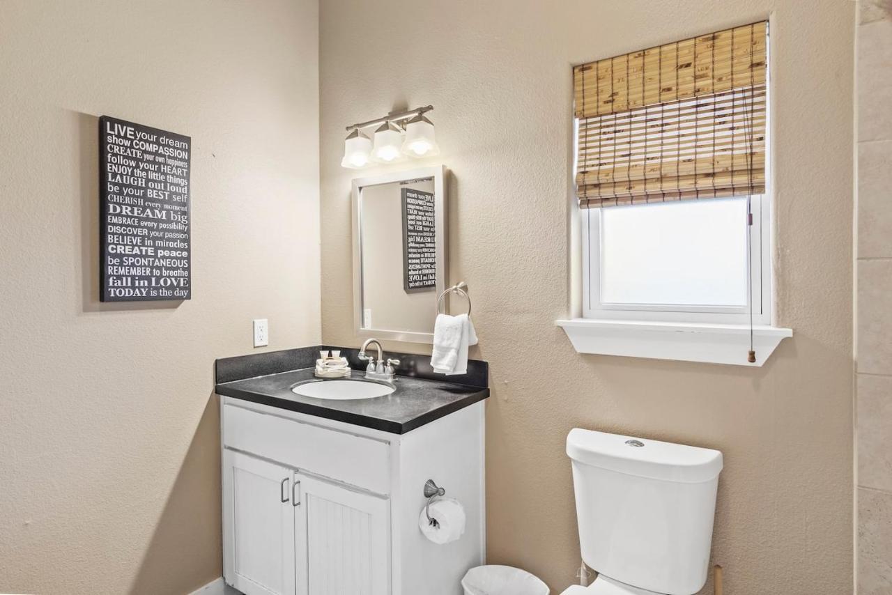 New 5 Bdrm W/Pool, Observation Deck Walk To Beach! Port Aransas Exterior foto