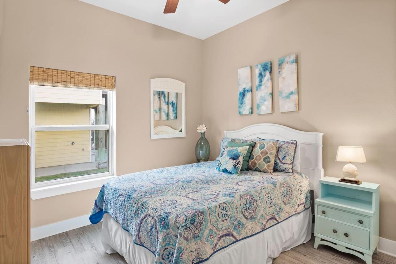 New 5 Bdrm W/Pool, Observation Deck Walk To Beach! Port Aransas Exterior foto